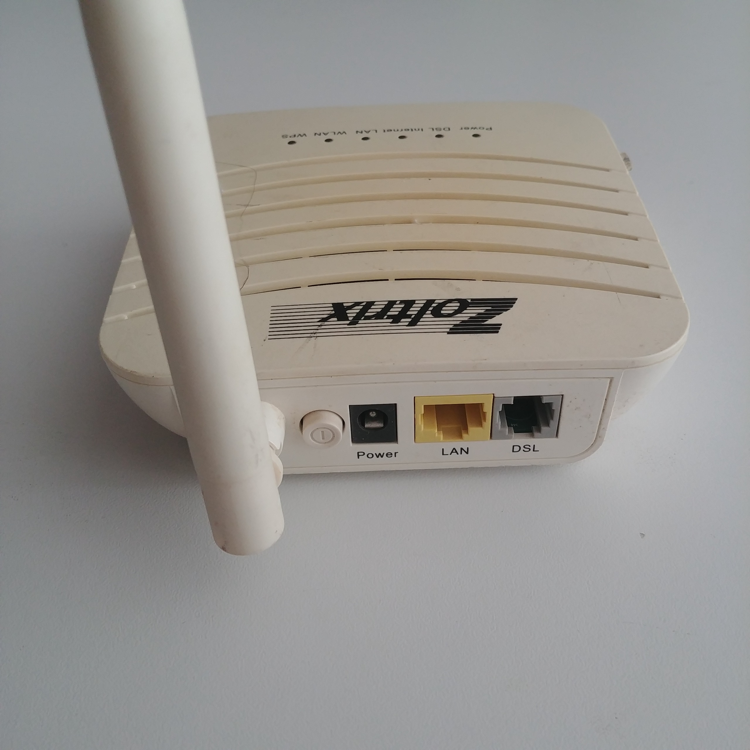 مودم استوک Zoltrlx ZW616